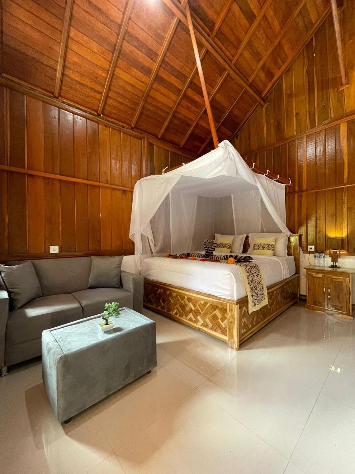 Friendly Homestay Lemukih Singaraja Rum bild